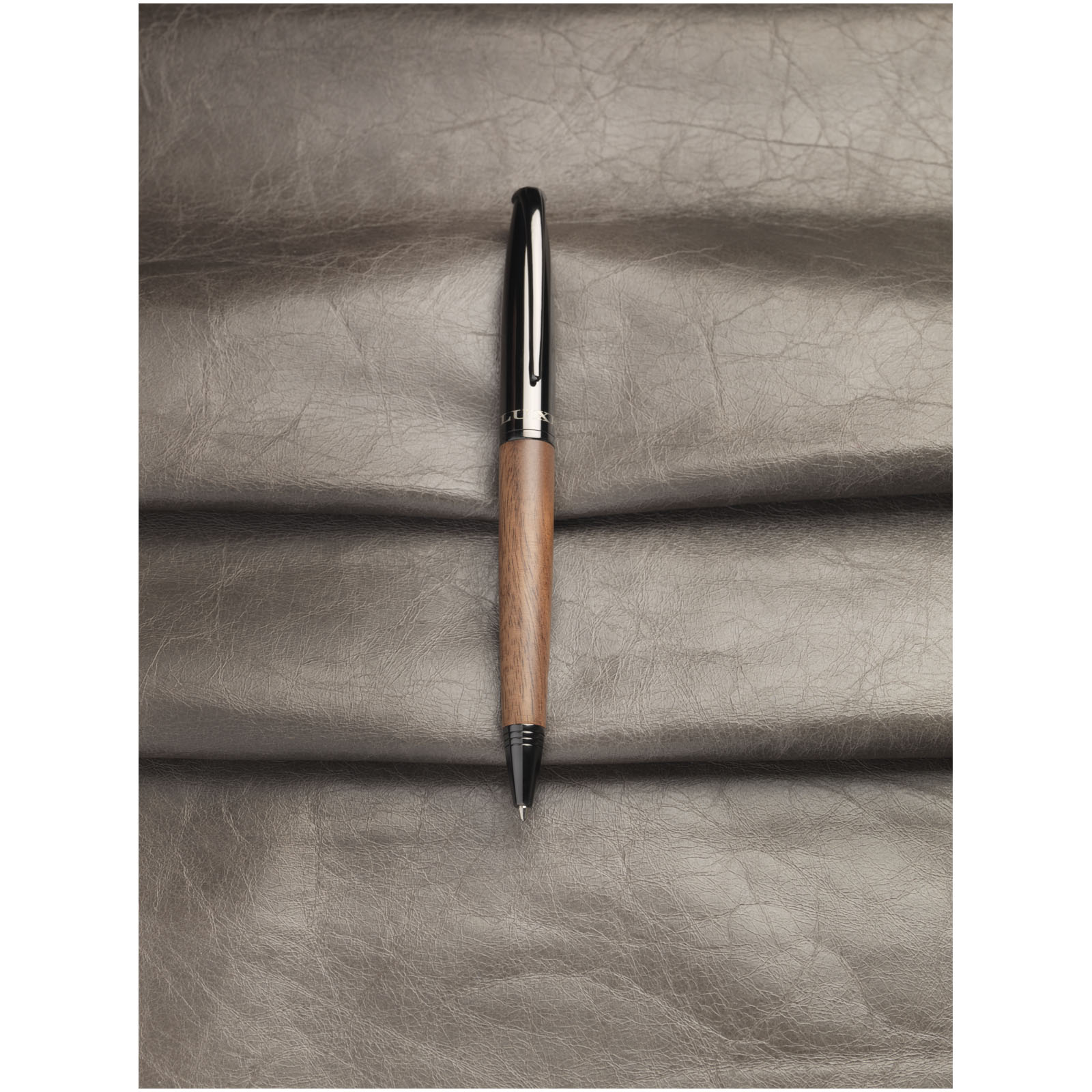 Kugelschreiber, Holzgriff, Metallkappe, Chrom, Schwarz, Kugelschreiber, Holzgriff, Schreibgerät, Metallkappe, braun, Kugelschreiber, Holzgriff, Schwarz, Metallakzent, Kugelschreiber