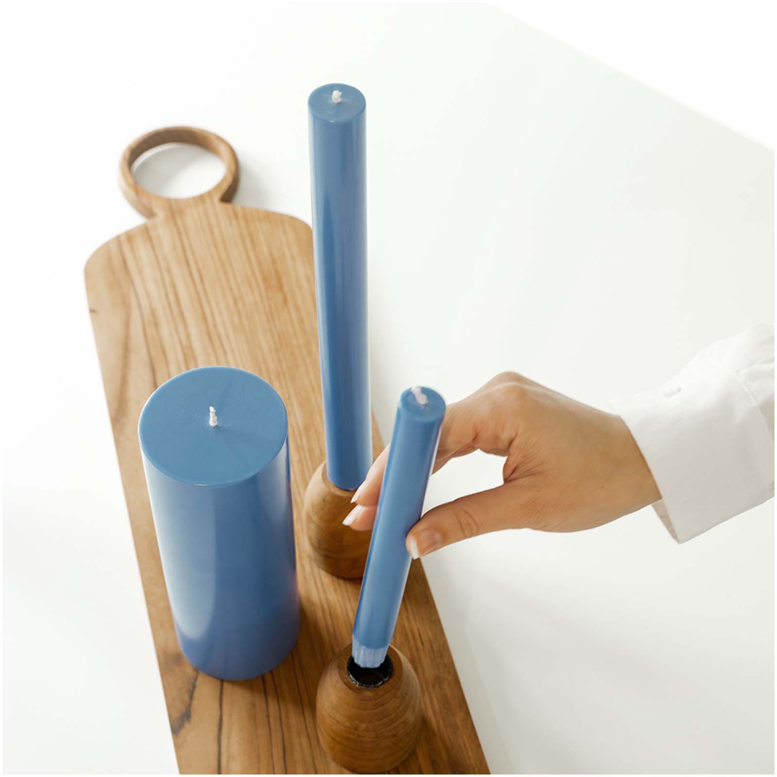 Kerzen, Dochtkerze, Blau, Kerzenhalter, Holzbrett